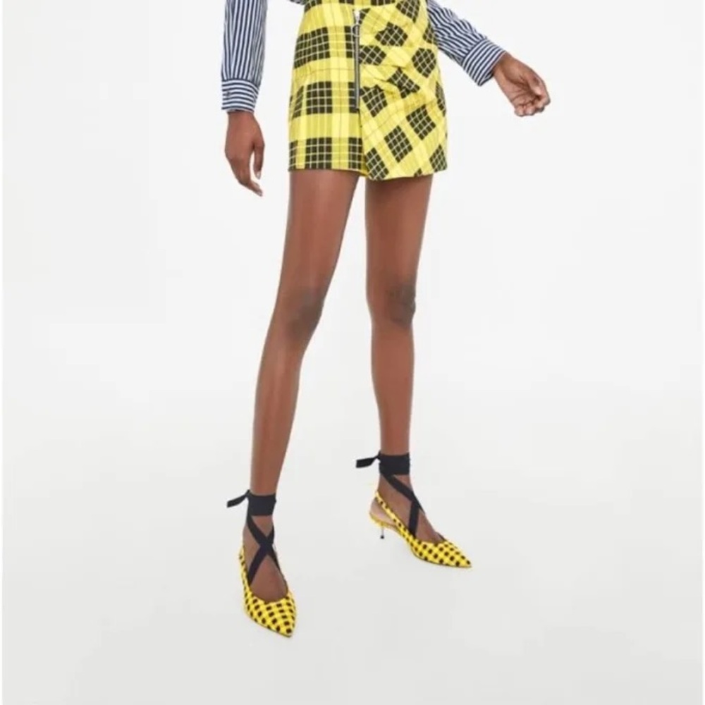 Zara yellow and black plaid mini skort